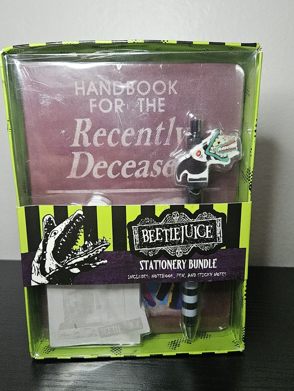 Beetlejuice Kids Stationery Bundle - Green/Black